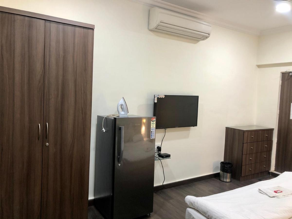 Apple Tree Apartments Koregaon Park Пуна Экстерьер фото