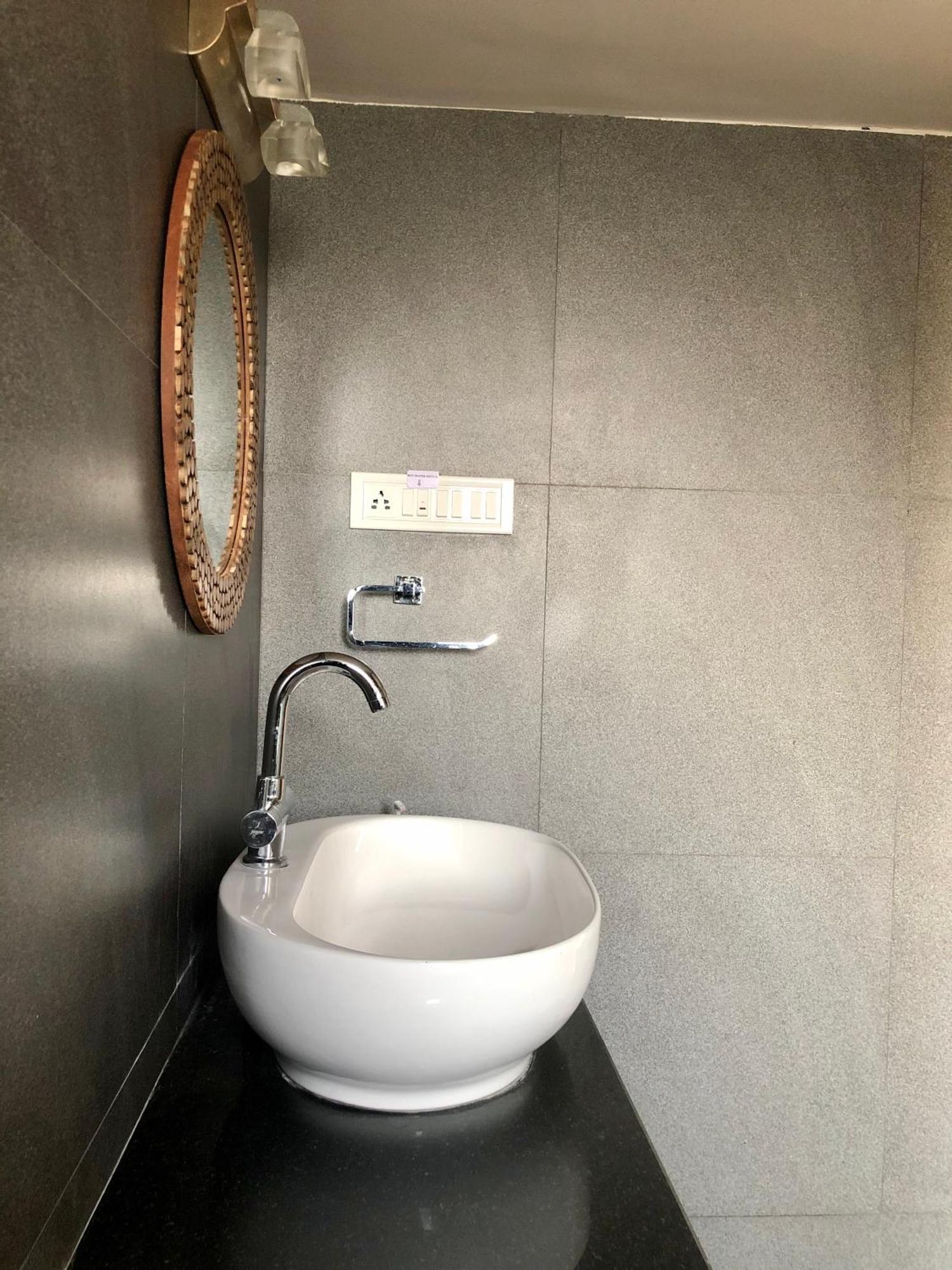 Apple Tree Apartments Koregaon Park Пуна Экстерьер фото